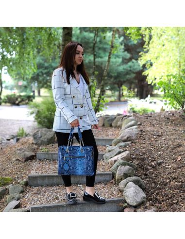 Torebka z oczkami - print wężowy jasny błękit